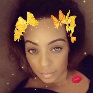 Meet your Posher, Andria